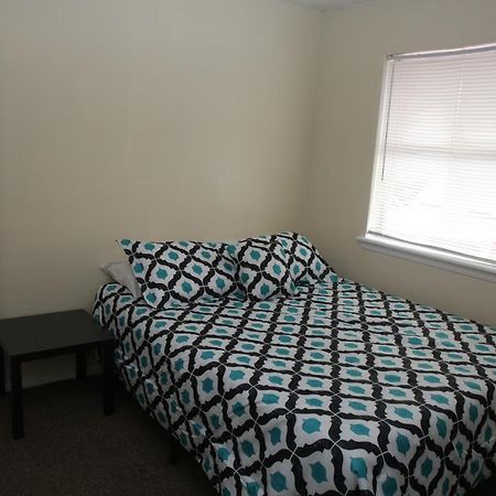 Appartamento 2 Bed/ 1 Bath Next To Ft. Sill Lawton Esterno foto