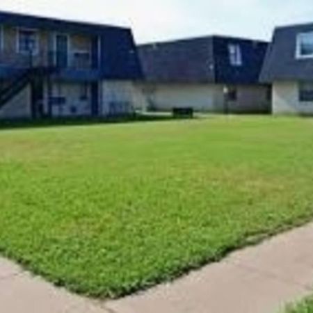 Appartamento 2 Bed/ 1 Bath Next To Ft. Sill Lawton Esterno foto