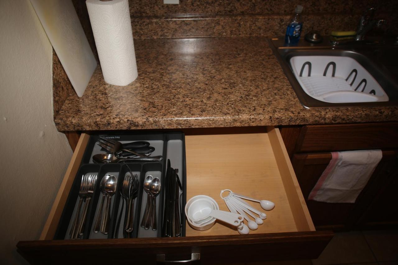 Appartamento 2 Bed/ 1 Bath Next To Ft. Sill Lawton Esterno foto