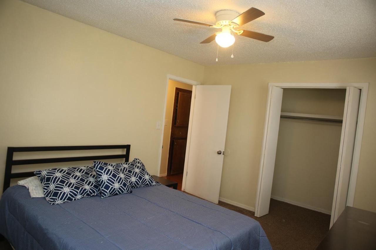 Appartamento 2 Bed/ 1 Bath Next To Ft. Sill Lawton Esterno foto